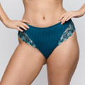 Deauville Luxe String