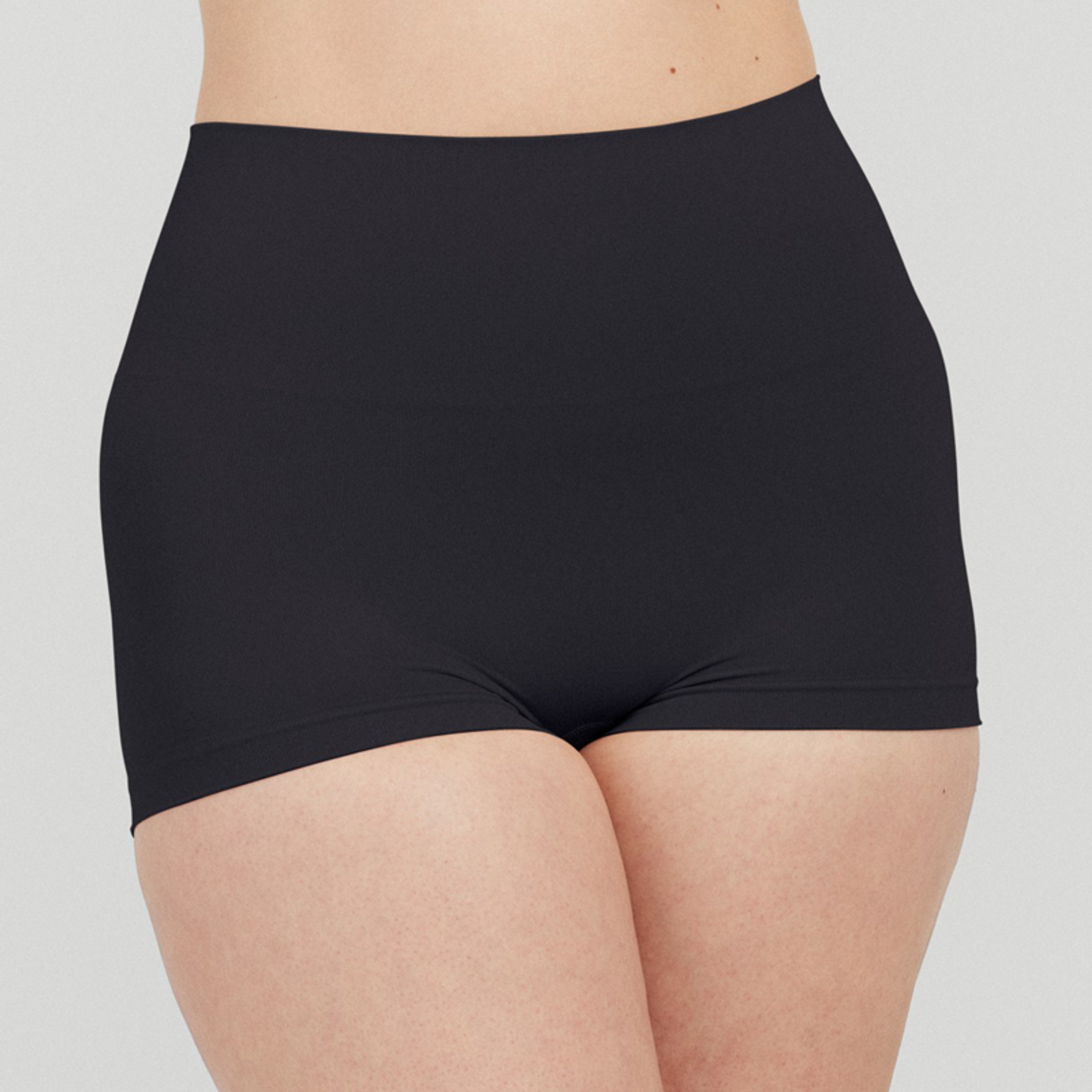 SPANXshape ExtraOrdinary Shape Short