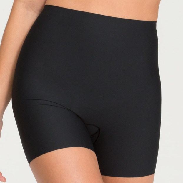 Spanx Thinstincts Targeted Girl Short Very Black