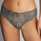Cleo Slip