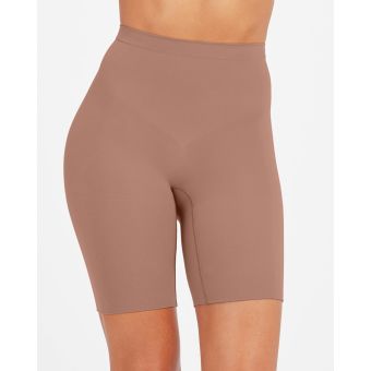 Everyday Seamless Shaping Short