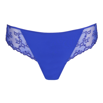 Nellie String